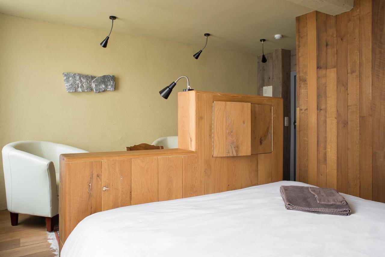 Poeziehotel Surplace - 15 Min Van Pairi Daiza & Industriezone Ghislenghien Bever Eksteriør billede
