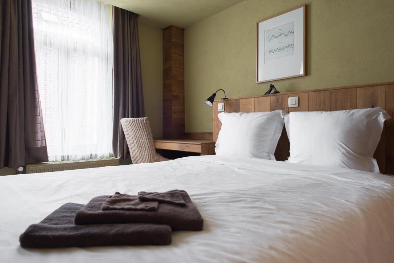 Poeziehotel Surplace - 15 Min Van Pairi Daiza & Industriezone Ghislenghien Bever Eksteriør billede