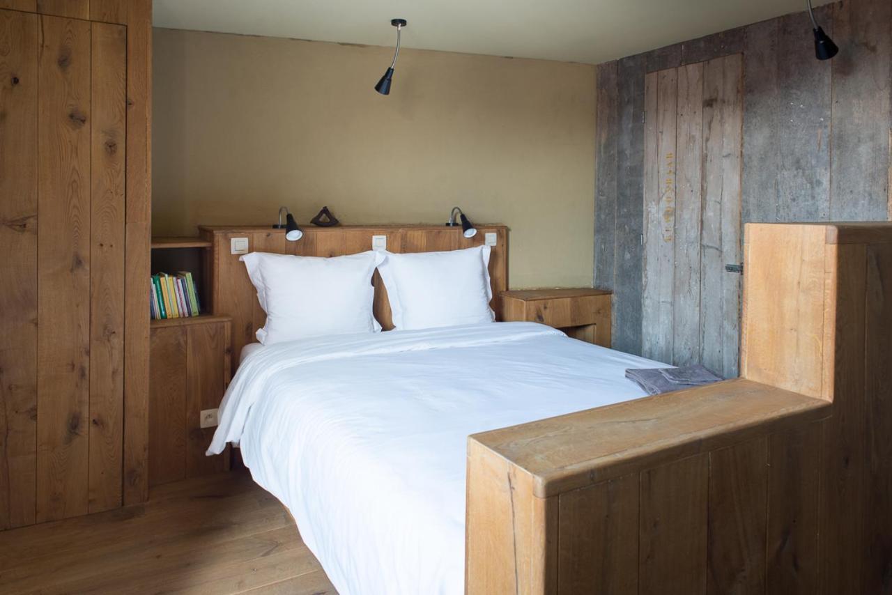 Poeziehotel Surplace - 15 Min Van Pairi Daiza & Industriezone Ghislenghien Bever Eksteriør billede